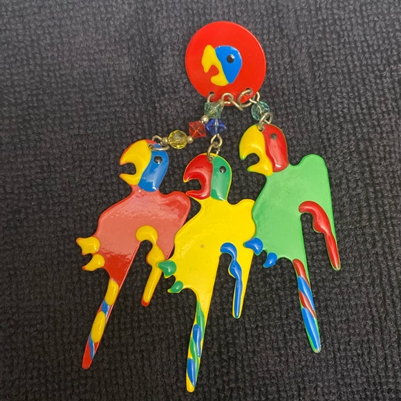 Vintage Colorful Metal Cut-out Parrot Macau Bird
Statement Fun Earrings - Picture 1 of 3